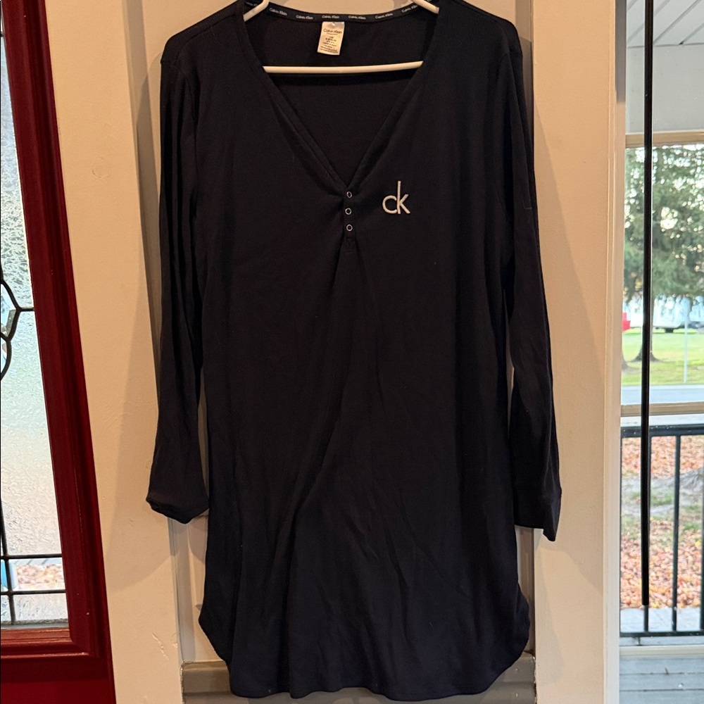 Calvin Klein Navy V-Neck Long Sleeve Shirt